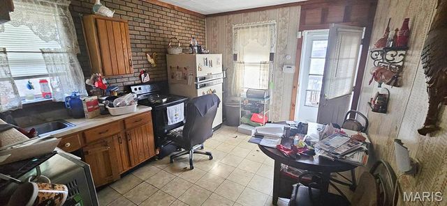 4762 Hamburg Avenue, St Louis, MO 63123