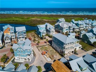 153 Sunrise Ave, Port Aransas, TX 78373