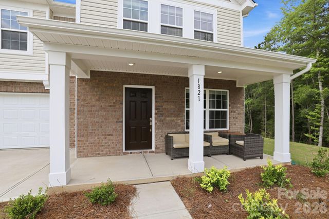 1821 River Crossing Lane, Edgemoor, SC 29712