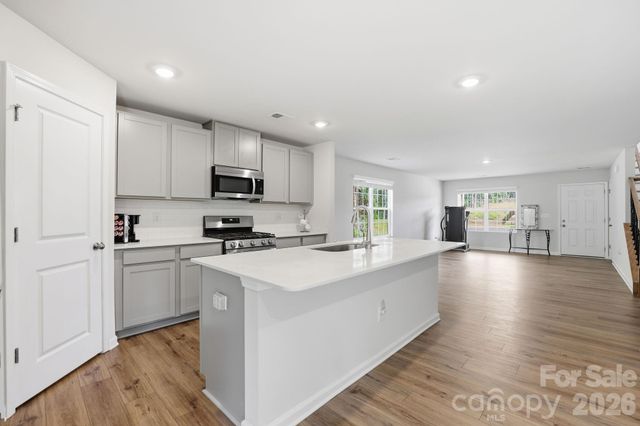 1821 River Crossing Lane, Edgemoor, SC 29712