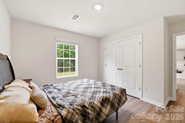 1821 River Crossing Lane, Edgemoor, SC 29712