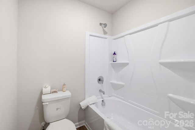1821 River Crossing Lane, Edgemoor, SC 29712