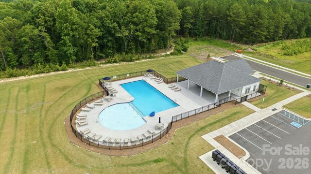 1821 River Crossing Lane, Edgemoor, SC 29712