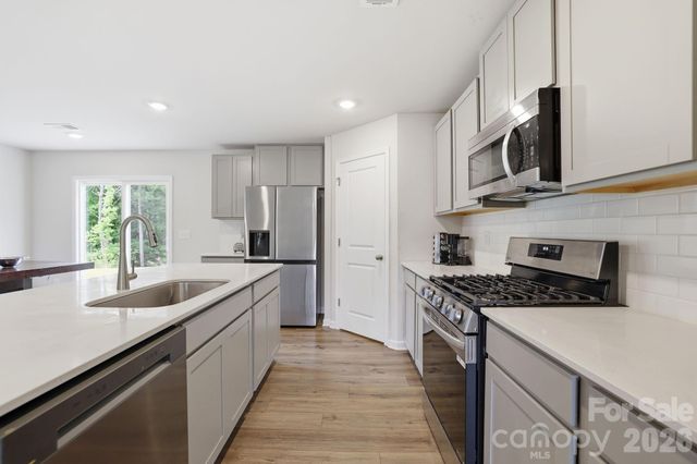 1821 River Crossing Lane, Edgemoor, SC 29712
