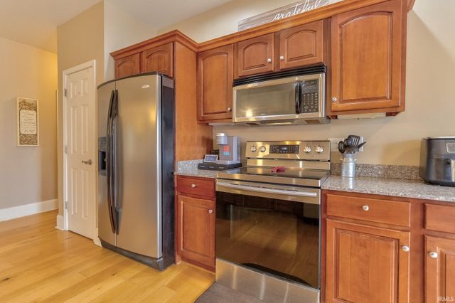 4288 Hilldale Drive, Newburgh, IN 47630