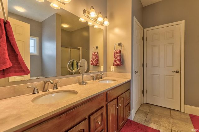 4288 Hilldale Drive, Newburgh, IN 47630