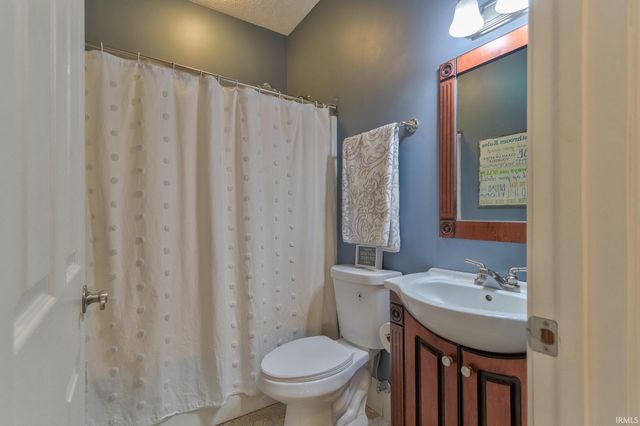 4288 Hilldale Drive, Newburgh, IN 47630