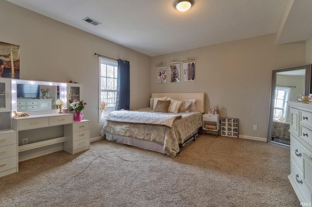 4288 Hilldale Drive, Newburgh, IN 47630