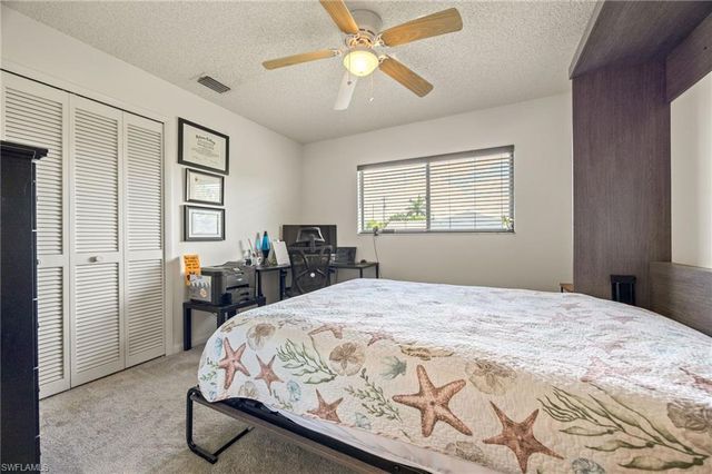 132 SW 34th LN, Cape Coral, FL 33914