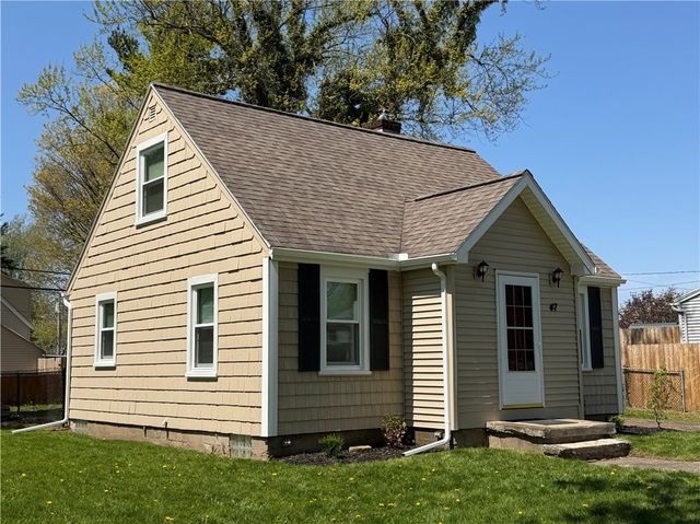 47 Woodside Lane, Greece, NY 14616
