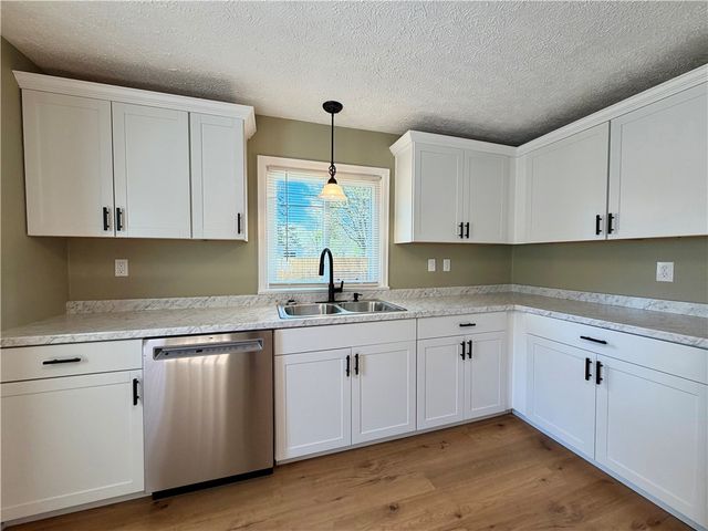 47 Woodside Lane, Greece, NY 14616