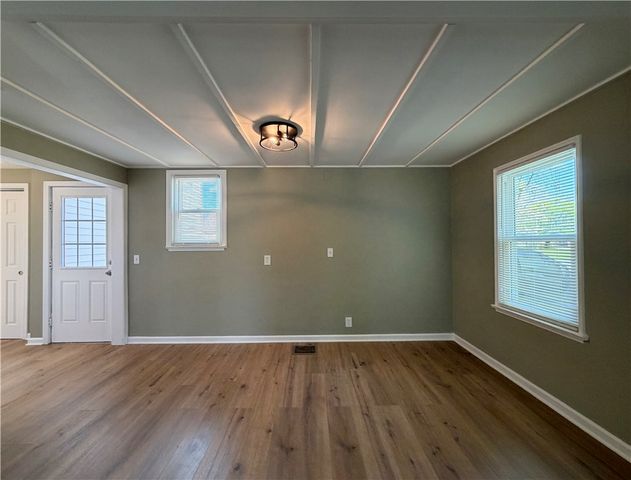 47 Woodside Lane, Greece, NY 14616