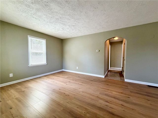 47 Woodside Lane, Greece, NY 14616