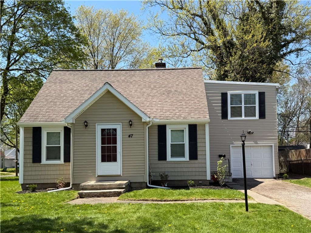 47 Woodside Lane, Greece, NY 14616