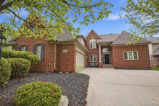 29126 Eastman Trail, Novi, MI 48377