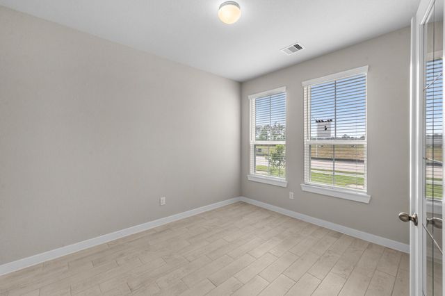 1707 Pecan Woods Lane, Conroe, TX 77301