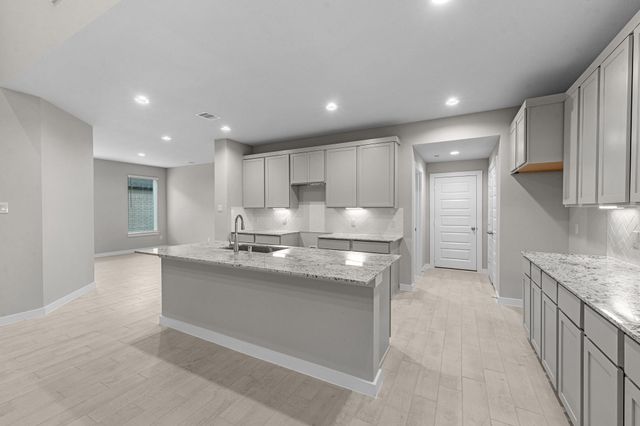 1707 Pecan Woods Lane, Conroe, TX 77301