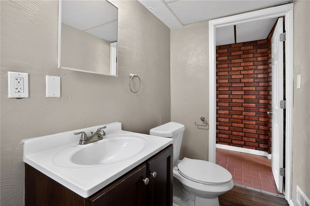 446 N School St, Avalon, PA 15202