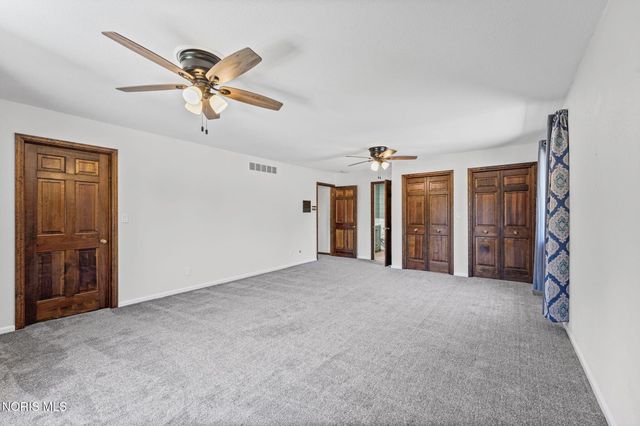 3665 Starr Avenue, Oregon, OH 43616