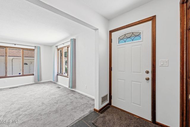 3665 Starr Avenue, Oregon, OH 43616