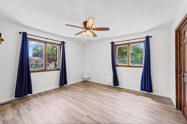3665 Starr Avenue, Oregon, OH 43616