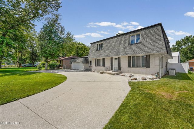3665 Starr Avenue, Oregon, OH 43616