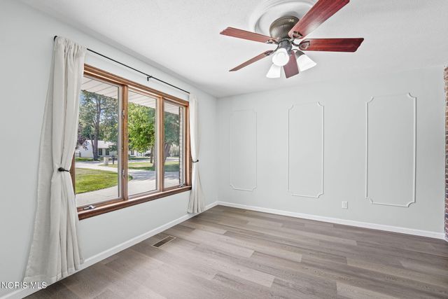 3665 Starr Avenue, Oregon, OH 43616