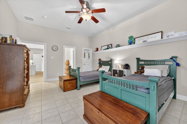 507 N State Street, Decatur, TX 76234
