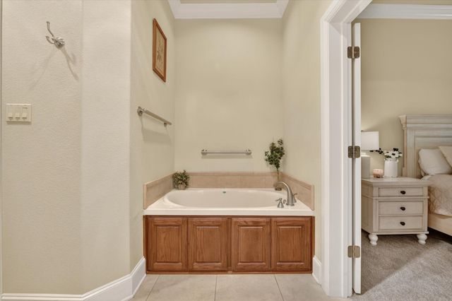 507 N State Street, Decatur, TX 76234
