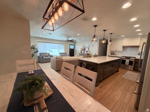 1442 W DIAMOND VALLEY DR, St. George, UT 84770