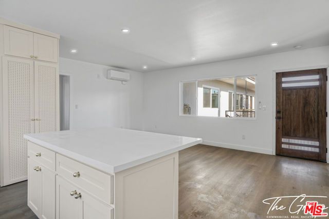 599 Sunset 11, Los Angeles, CA 90291