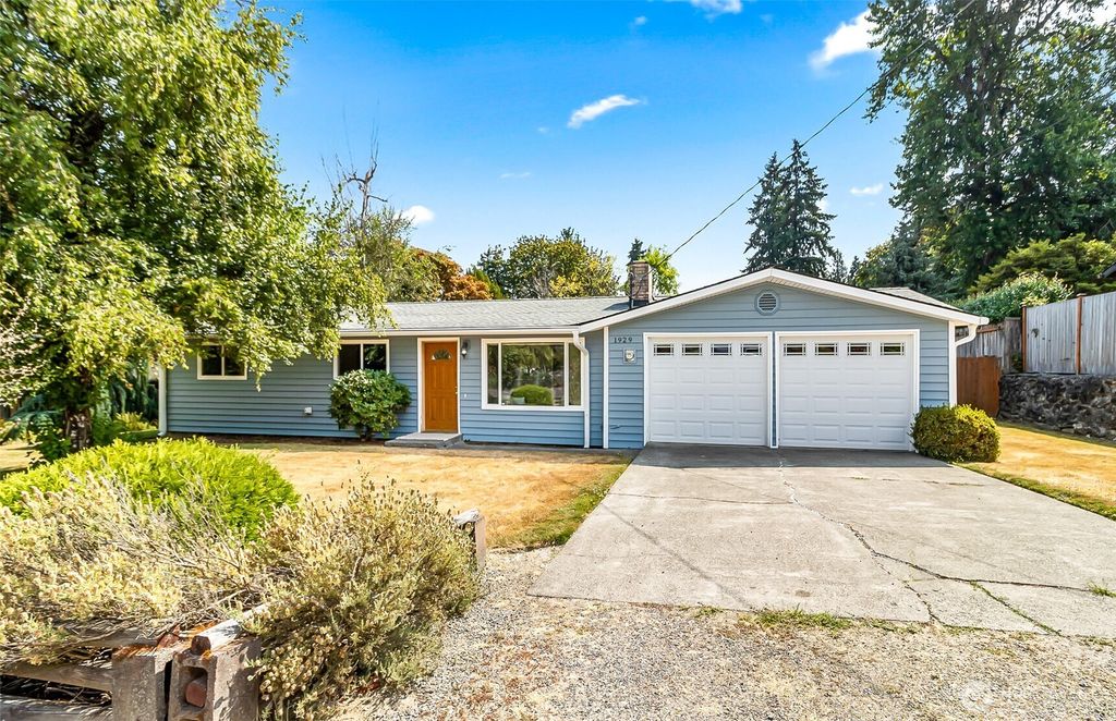 1929 7th Street SE, Puyallup, WA 98372
