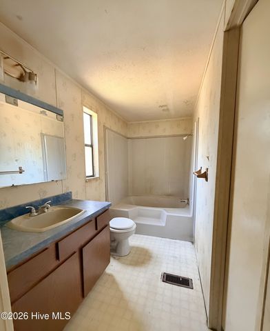 142 Woodberry Lane, Jackson Springs, NC 27281