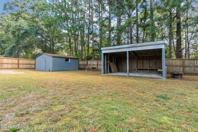 1708 N Poplar Street, Aberdeen, NC 28315