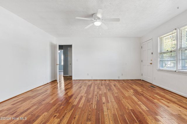 1708 N Poplar Street, Aberdeen, NC 28315