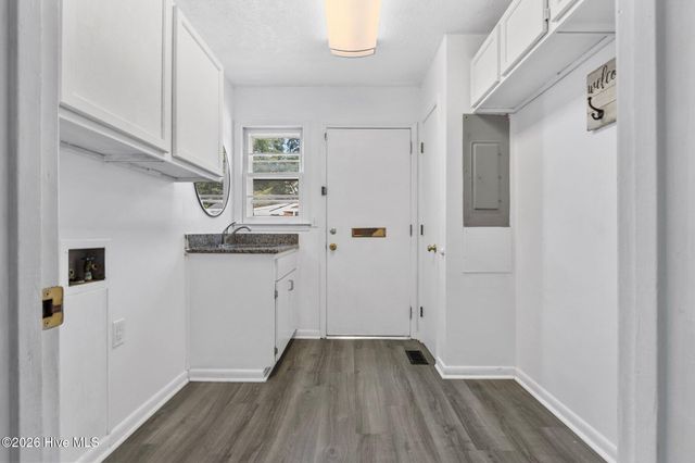 1708 N Poplar Street, Aberdeen, NC 28315