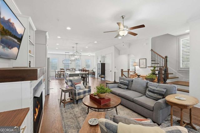 575 Woods Walk, Alpharetta, GA 30009