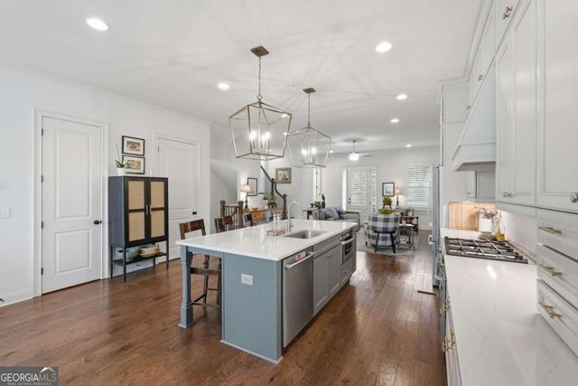 575 Woods Walk, Alpharetta, GA 30009