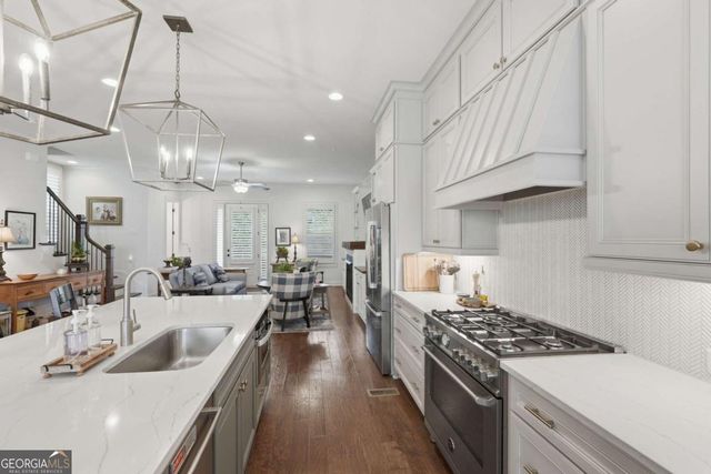 575 Woods Walk, Alpharetta, GA 30009