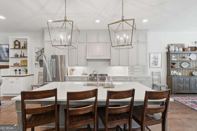 575 Woods Walk, Alpharetta, GA 30009