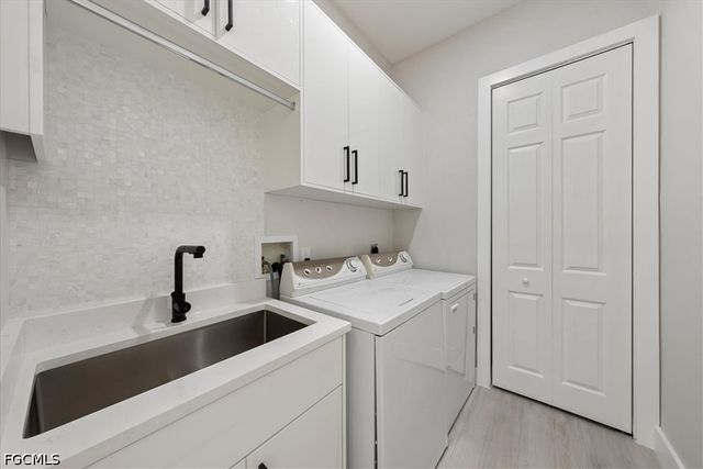 12800 Treeline CT, North Fort Myers, FL 33903
