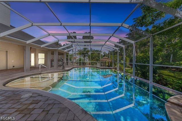 12800 Treeline CT, North Fort Myers, FL 33903
