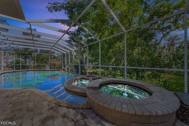 12800 Treeline CT, North Fort Myers, FL 33903