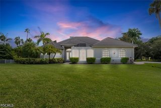 12800 Treeline CT, North Fort Myers, FL 33903