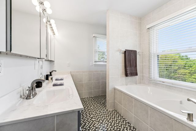 2931 Gold Point Circle S, Hixson, TN 37343