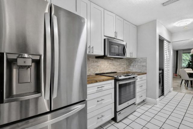 12228 Sag Harbor Court 2, Wellington, FL 33414