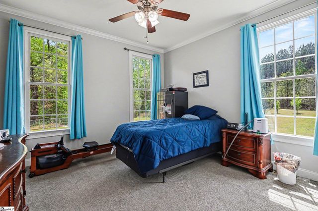 1074 Penland Road, Laurens, SC 29360