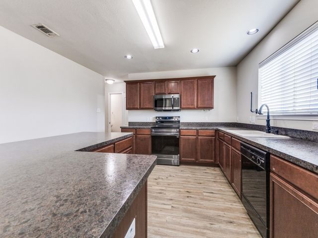 2038 Stagecoach Trail, Heartland, TX 75126