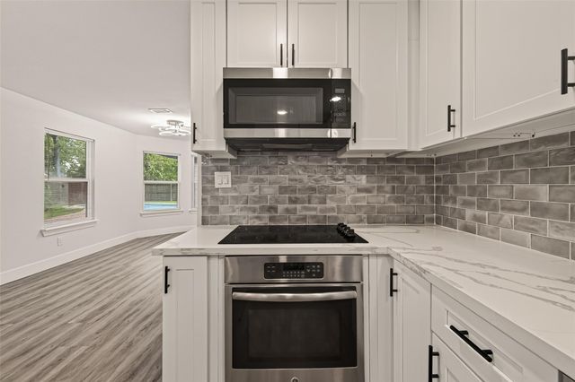 10011 Pine Pass Drive, Houston, TX 77070