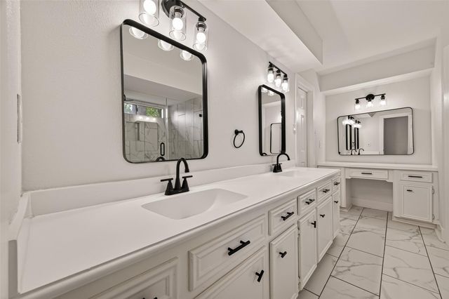 10011 Pine Pass Drive, Houston, TX 77070
